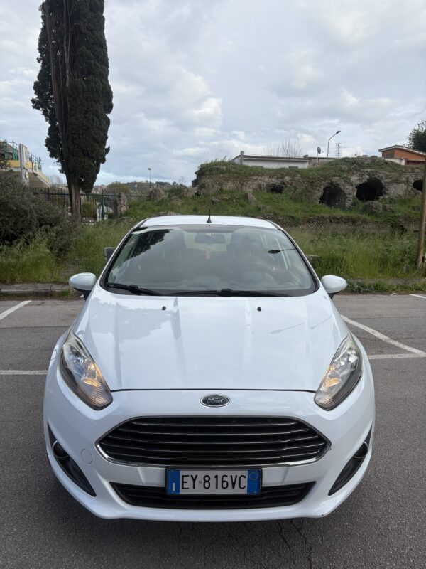 FORD FIESTA 1.4 TITANIUM BENZINA/GPL CASA MADRE