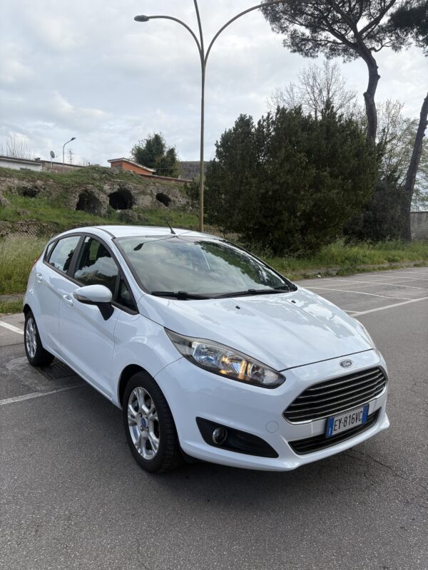 FORD FIESTA 1.4 TITANIUM BENZINA/GPL CASA MADRE - immagine 3