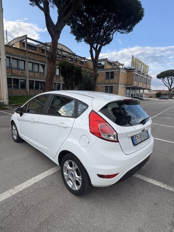 FORD FIESTA 1.4 TITANIUM BENZINA/GPL CASA MADRE - immagine 6