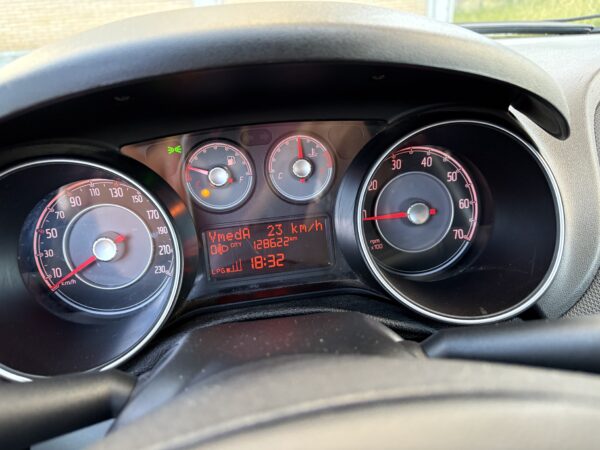 FIAT GRANDE PUNTO EVO LOUNGE 1.4 BENZINA/GPL CASA MADRE - immagine 13