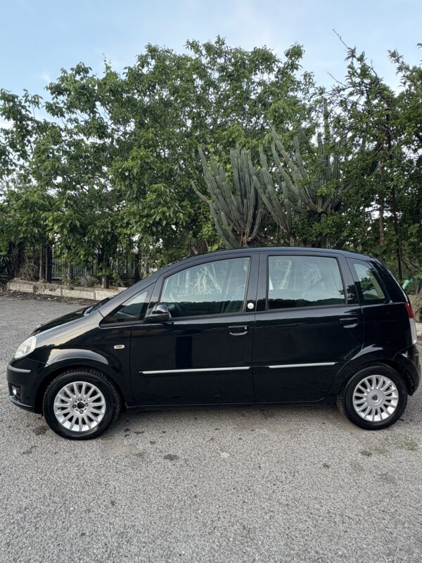 LANCIA MUSA 1.4 ECOCHIC 8V BENZINA /GPL Casa madre - immagine 4